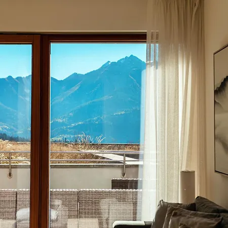 Alpine By Quokka 360 - Stylish With Terrace And Stunning Mountain Views Διαμέρισμα