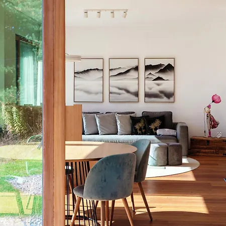 Διαμέρισμα Alpine By Quokka 360 - Stylish With Terrace And Stunning Mountain Views *
