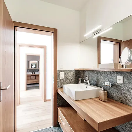 Alpine By Quokka 360 - Stylish With Terrace And Stunning Mountain Views Διαμέρισμα